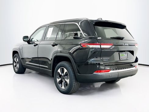 Used 2023 Jeep Grand Cherokee 4WD 4xe image 5