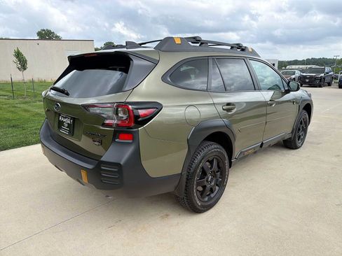 Used 2025 Subaru Outback Wilderness AWD/4WD image 6