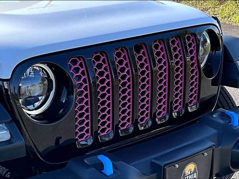Used 2023 Jeep Wrangler Unlimited w/ Cold Weather Group AWD/4WD image 33