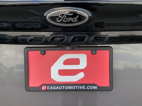 Used 2022 Ford Edge SE w/ Black Appearance Package image 43