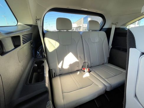 New 2026 Kia Sorento S FWD image 24