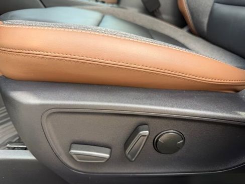 Used 2024 Ford Bronco Sport Outer Banks w/ Tech Package image 13