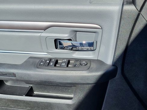 Used 2023 RAM 1500 Classic SLT w/ Electronics Group image 14