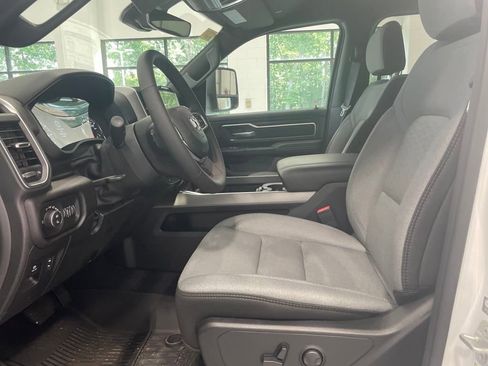 Used 2025 RAM 1500 Big Horn image 2
