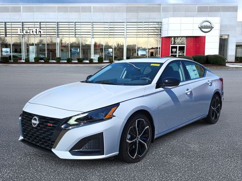 New 2025 Nissan Altima 2.5 SR w/ SR Premium Package image 1