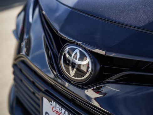 Certified 2023 Toyota Camry LE image 6