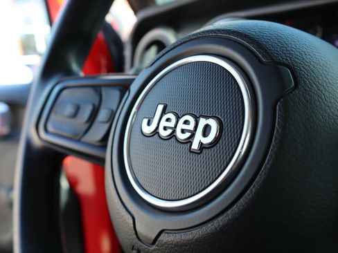 Used 2022 Jeep Wrangler Unlimited Sport image 28