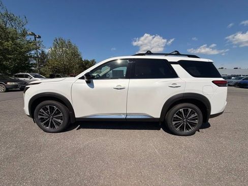 New 2026 Nissan Pathfinder Platinum AWD/4WD image 8