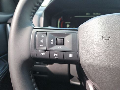Used 2025 Nissan Rogue SL w/ SL Premium Package AWD/4WD image 9