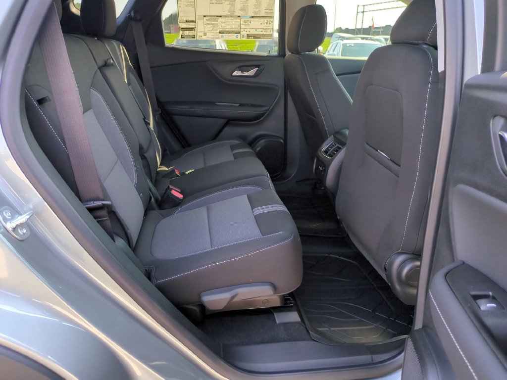 New 2026 Chevrolet Blazer LT w/ Convenience Package FWD image 30