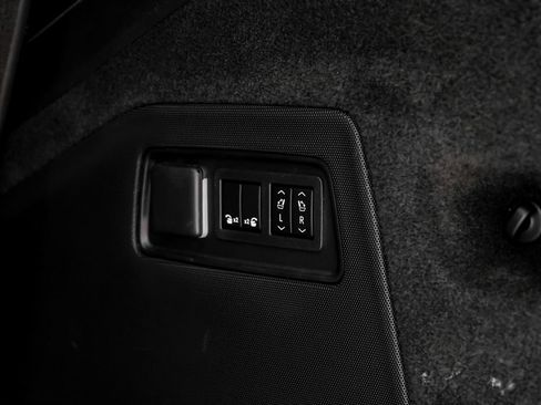 Used 2025 Cadillac Escalade V AWD/4WD image 75
