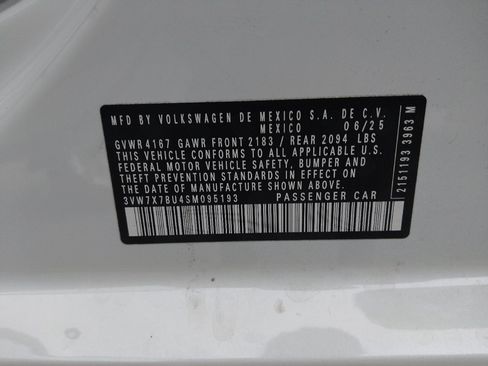 Used 2025 Volkswagen Jetta SE w/ Sunroof Package FWD image 33