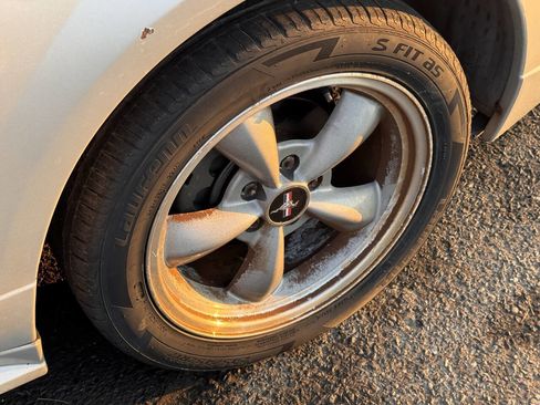 Used 2002 Ford Mustang Coupe image 9