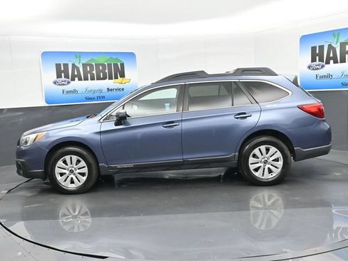 Used 2016 Subaru Outback 2.5i Premium AWD/4WD image 2