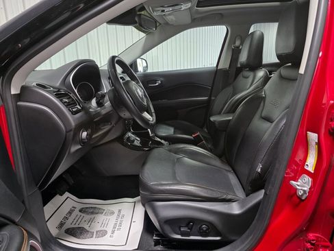 Used 2018 Jeep Compass Limited w/ Navigation Group AWD/4WD image 10
