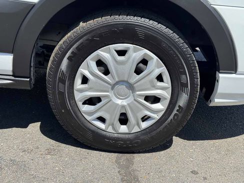 Used 2023 Ford Transit 350 XLT RWD image 6