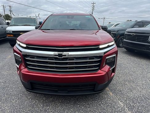 New 2026 Chevrolet Traverse LT w/ Sun and Wheel Package image 2