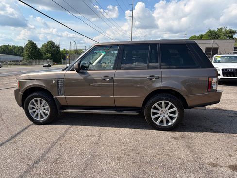 Used 2011 Land Rover Range Rover Supercharged AWD/4WD image 9