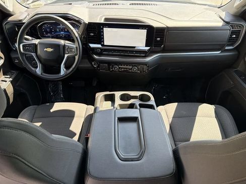 Used 2025 Chevrolet Silverado 1500 LT AWD/4WD image 19