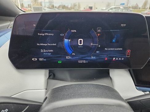 Used 2025 Chevrolet Equinox EV LT image 17