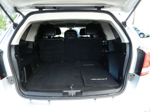Used 2013 Dodge Journey R/T image 10