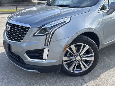 Used 2024 Cadillac XT5 Premium Luxury image 2