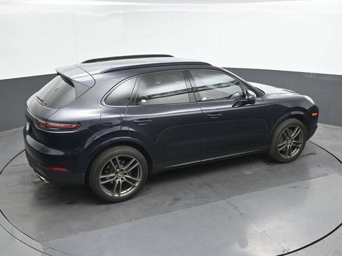 Used 2023 Porsche Cayenne AWD/4WD image 30