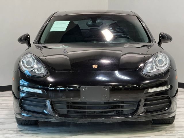 Used 2014 Porsche Panamera 4 AWD/4WD image 3