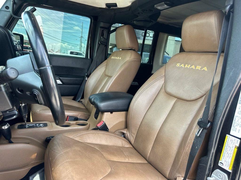 Used 2014 Jeep Wrangler Unlimited Sahara w/ Connectivity Group AWD/4WD image 26