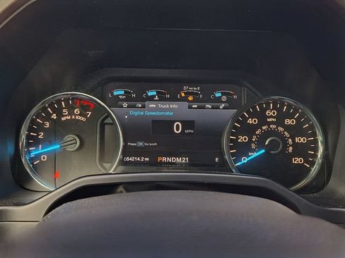 Used 2015 Ford F150 Lariat w/ Equipment Group 501A Mid RWD image 10