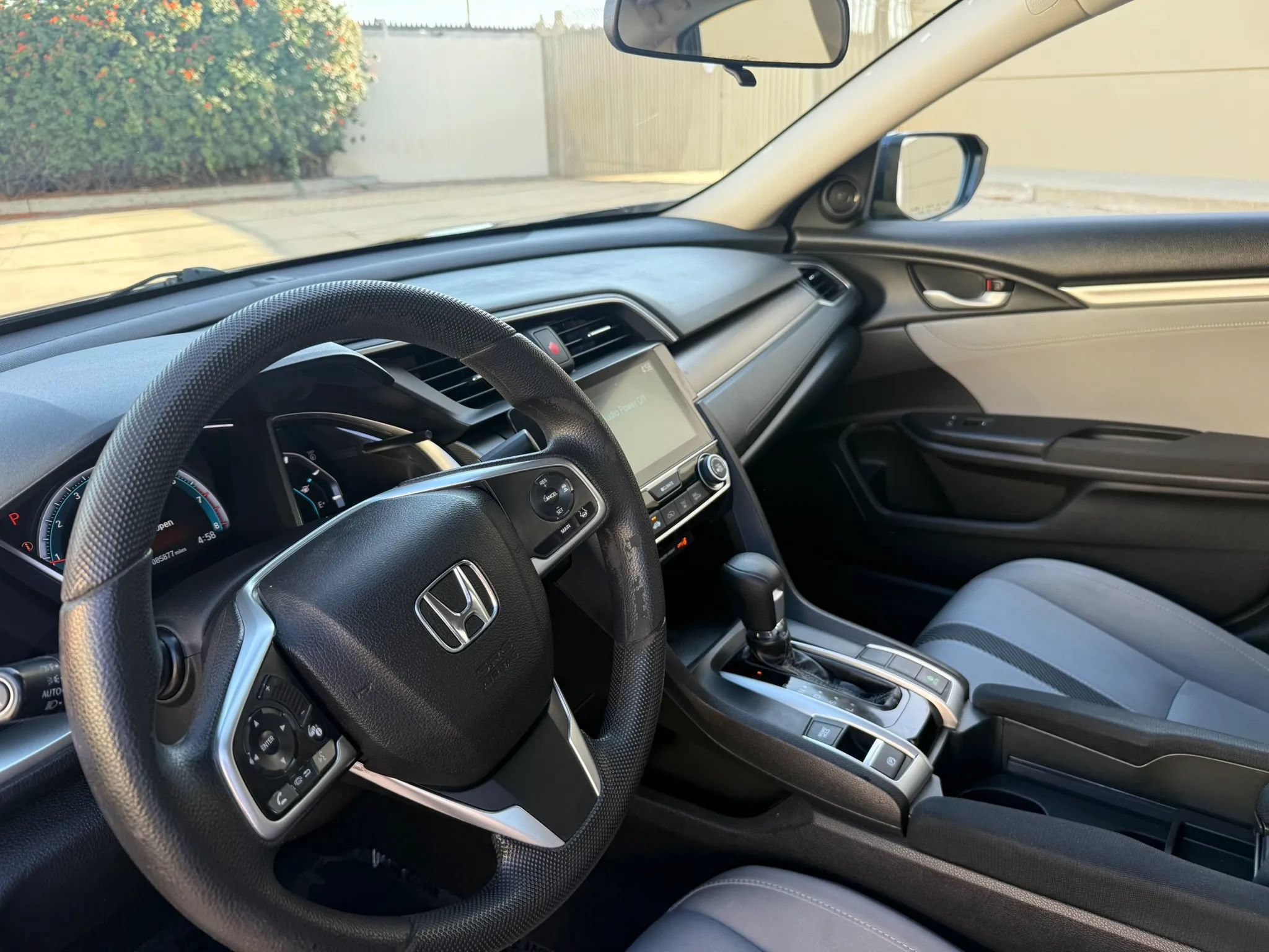 Used 2017 Honda Civic EX image 10