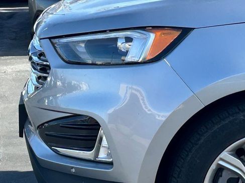 Used 2024 Ford Edge Titanium image 11