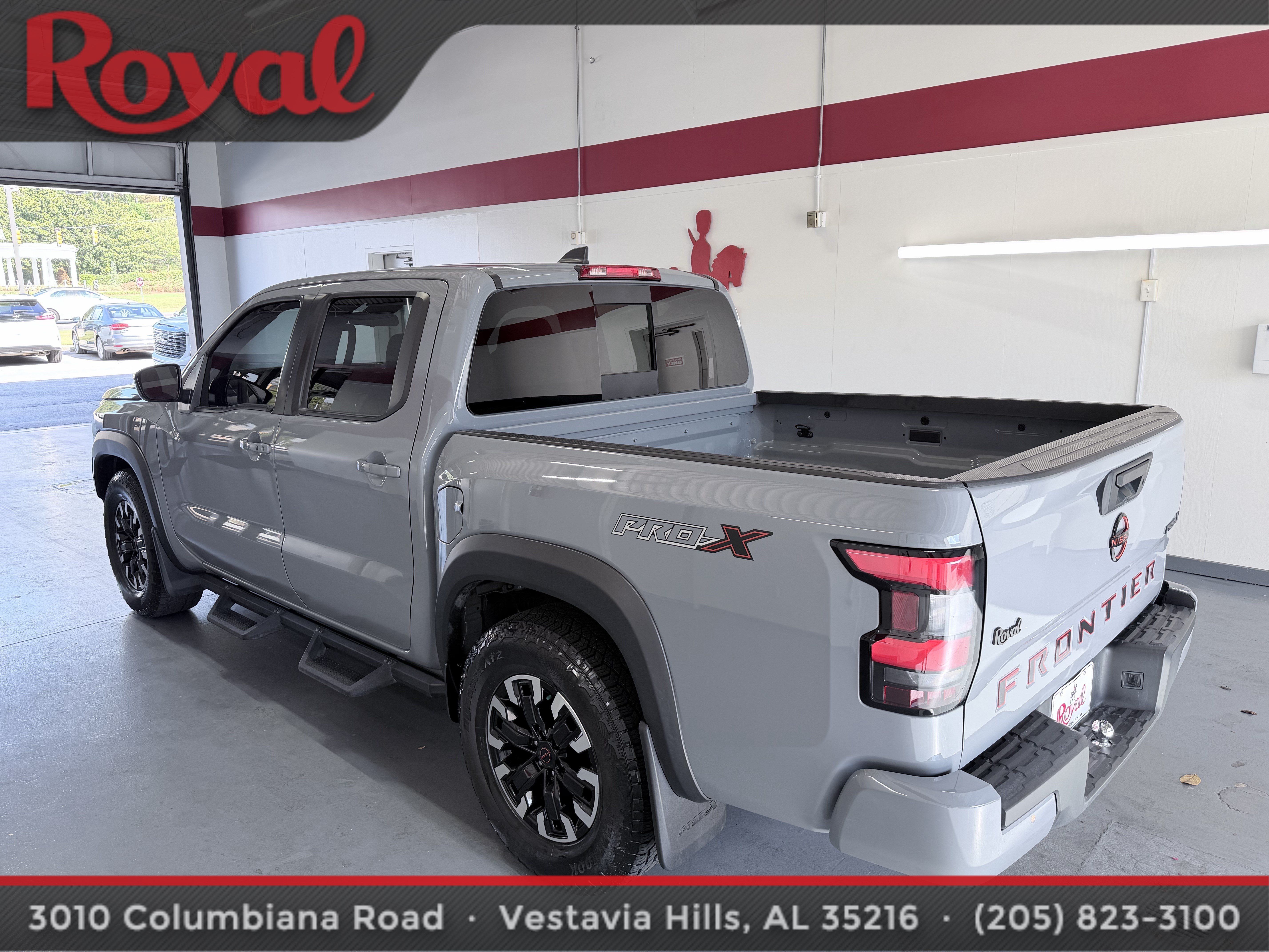Used 2024 Nissan Frontier Pro-X RWD image 7