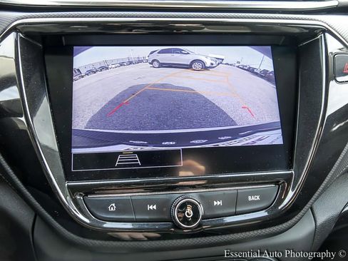 Used 2021 Chevrolet TrailBlazer LT w/ Convenience Package image 17