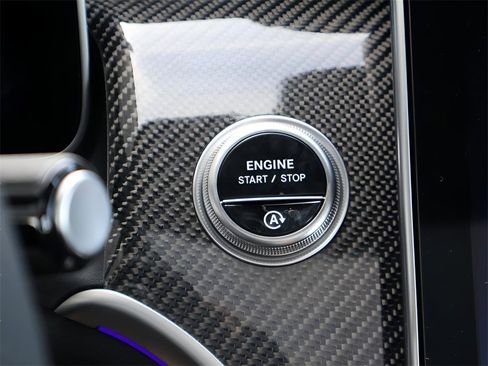 New 2025 Mercedes-Benz GLC 43 AMG 4MATIC image 30