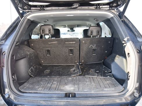 Used 2020 Chevrolet Equinox LT w/ Midnight Edition image 18