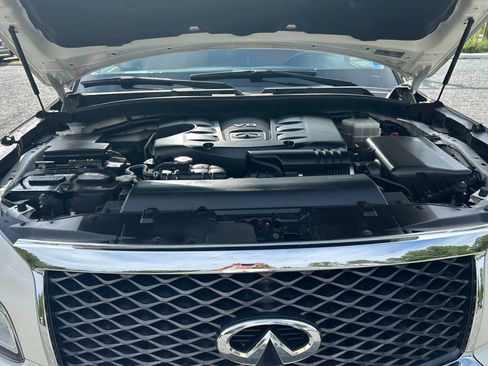 Used 2017 INFINITI QX80 Signature Edition w/ All Season Package AWD/4WD image 12