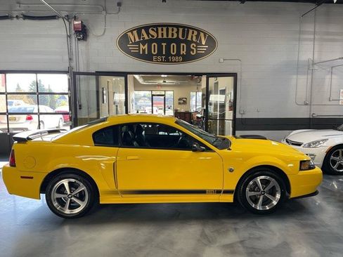 Used 2004 Ford Mustang Mach 1 RWD image 9
