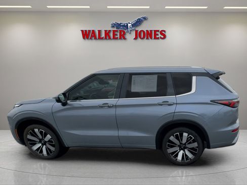 Used 2025 Mitsubishi Outlander SEL image 5