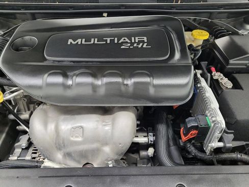 Used 2016 Chrysler 200 Limited w/ Anniversary Edition image 30