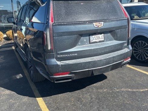 Used 2021 Cadillac Escalade ESV Sport Platinum w/ Heavy-Duty Trailer Package image 4