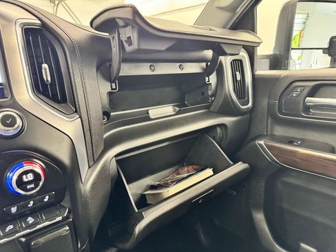 Used 2020 GMC Sierra 2500 SLT w/ SLT Premium Plus Package AWD/4WD image 28