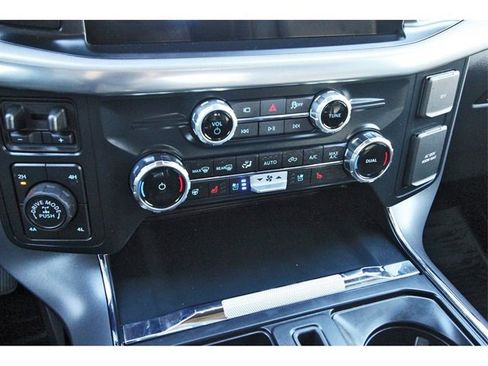 Used 2025 Ford F150 Lariat w/ Equipment Group 501A Mid image 22