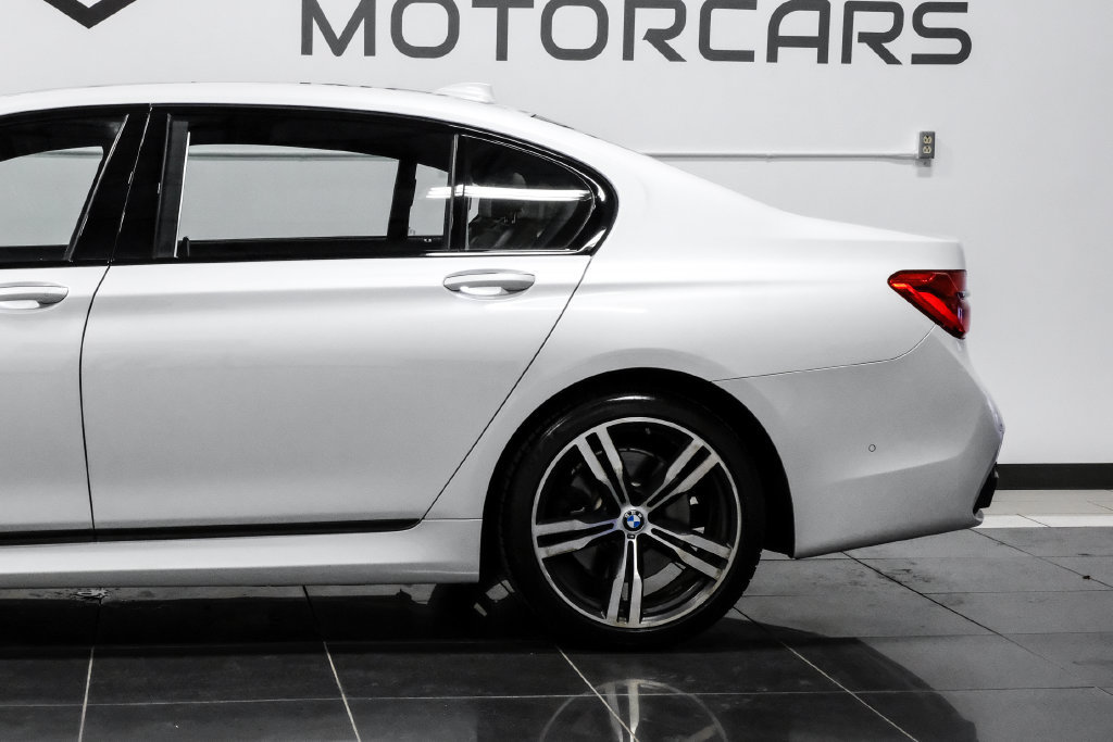 Used 2016 BMW 750i xDrive AWD/4WD image 18