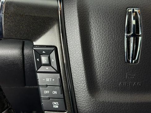 Used 2017 Lincoln Navigator Select AWD/4WD image 33