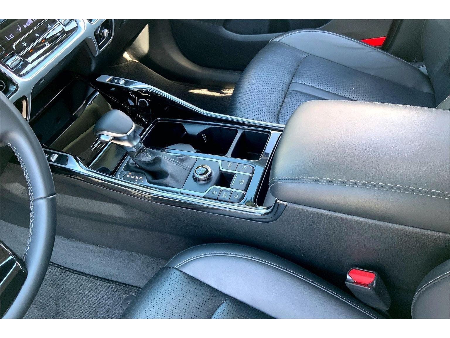 Used 2023 Kia Sorento SX FWD image 15