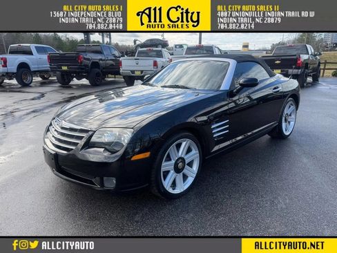 Used 2005 Chrysler Crossfire Limited image 3