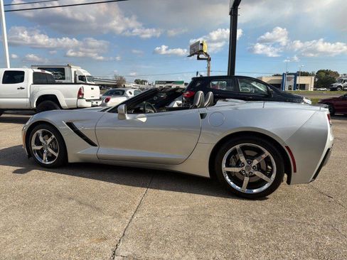 Used 2014 Chevrolet Corvette Stingray Convertible w/ 2LT Preferred Equipment Group image 9