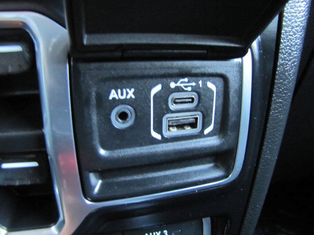 Used 2022 Jeep Wrangler Unlimited Sahara w/ Safety Group AWD/4WD image 32