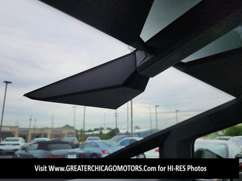 Used 2024 Tesla Cybertruck AWD Crew Cab image 25